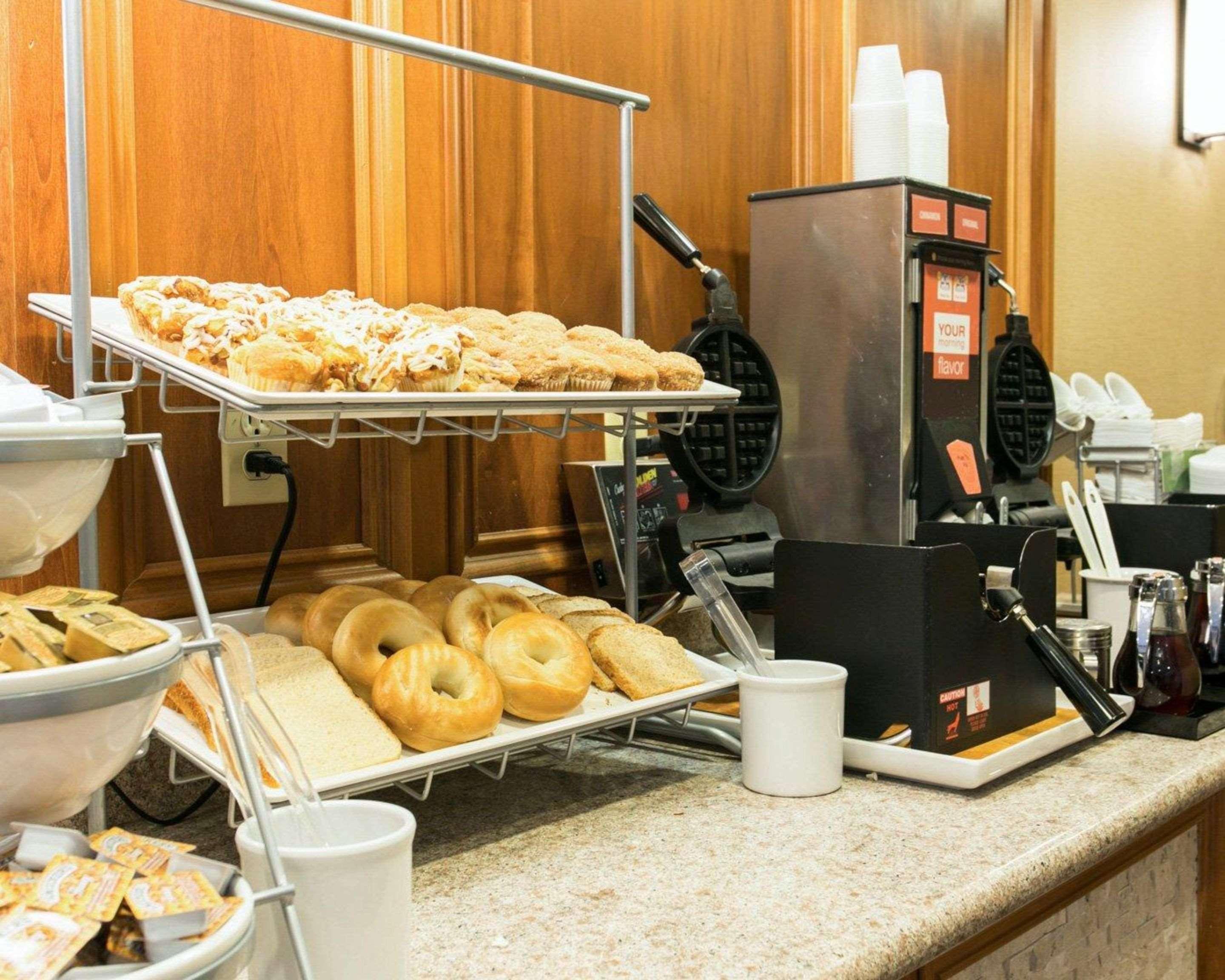 Comfort Suites Benton Harbor - St Joseph Zewnętrze zdjęcie